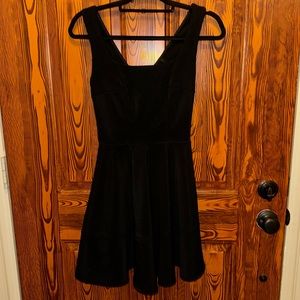 Lulus black dress